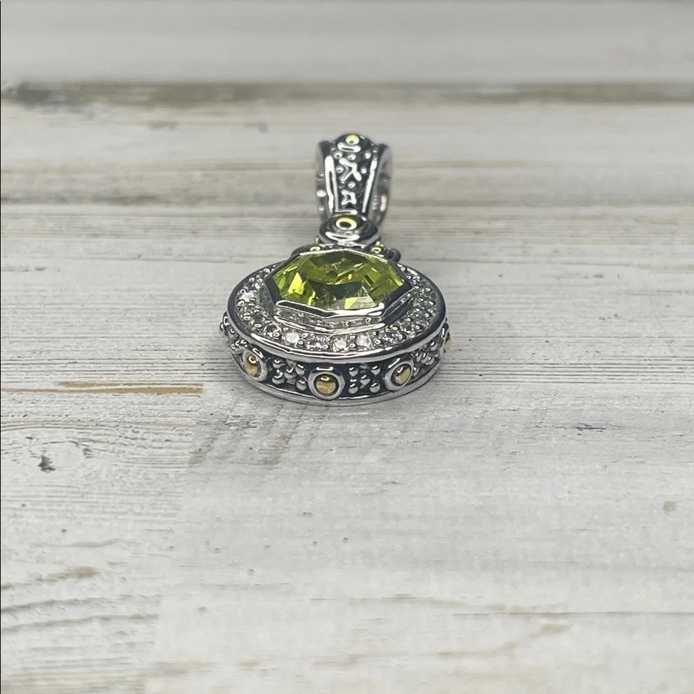 Bali Style Silver Green Gemstone Halo Pendant.